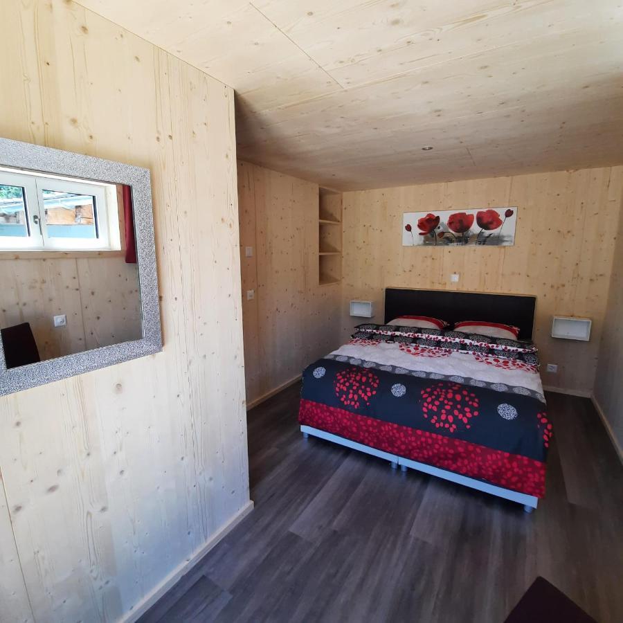 Aktien 11 / A=Obere Wohnung / B=Untere Wohnung Sils im Domleschg المظهر الخارجي الصورة